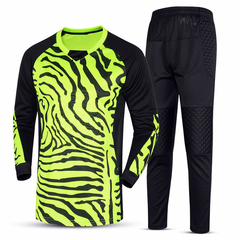 01 Goalkeeper Uniform - Image 1